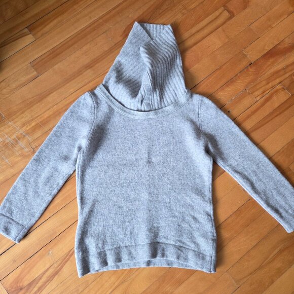 Elegant Benetton 100% Pure virgin wool in light grey - Picture 3 of 7